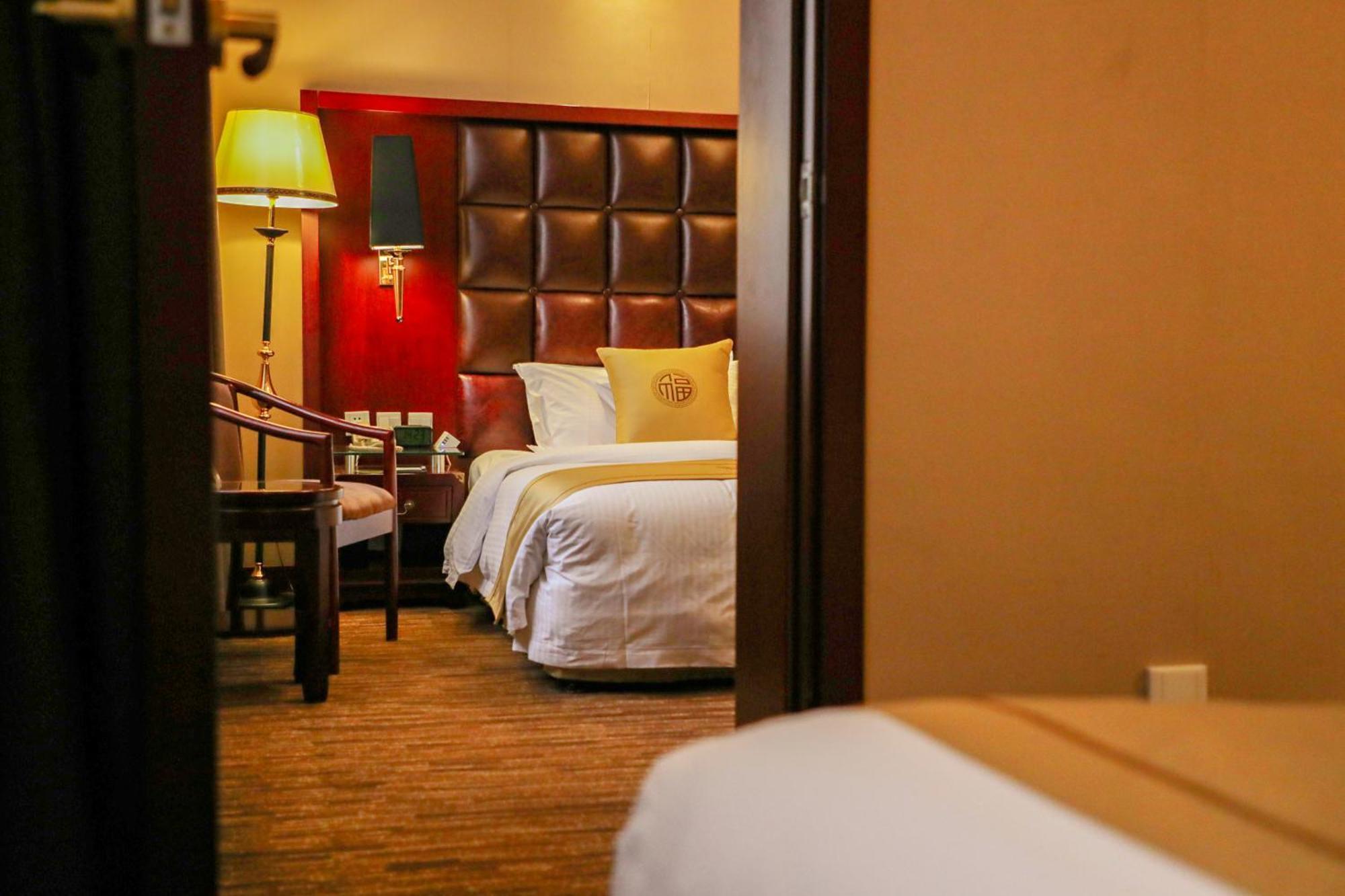 Jianguo Qianmen Beijing Hotel Exterior photo