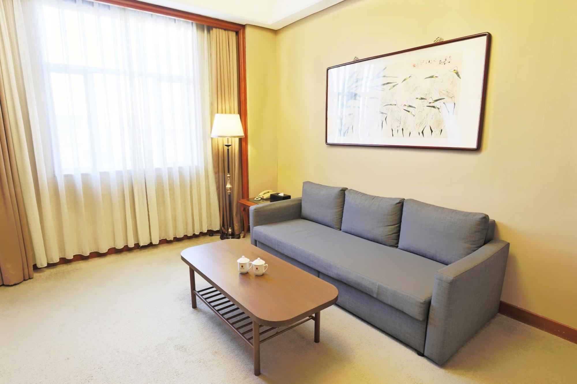 Jianguo Qianmen Beijing Hotel Exterior photo