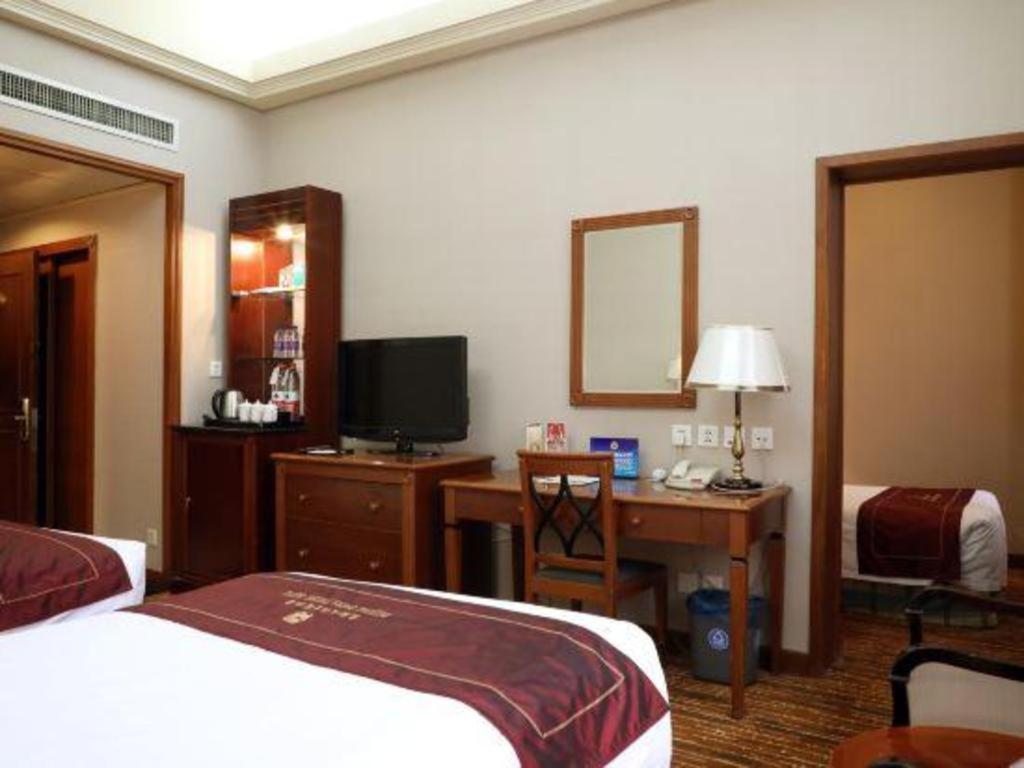 Jianguo Qianmen Beijing Hotel Exterior photo