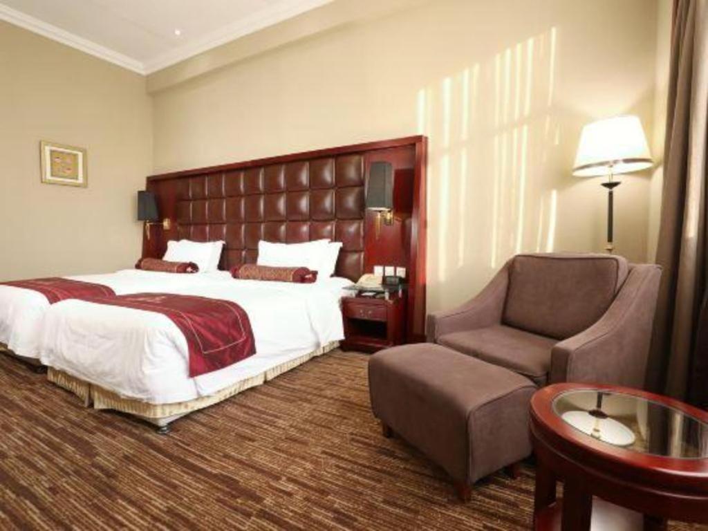 Jianguo Qianmen Beijing Hotel Exterior photo